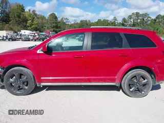 2018 Dodge Journey Crossroad with VIN 3C4PDDGG3JT388407, listed as a IAAI auction lot 40769065 with 147,997 mi miles and . Bid and sale history available at DreamBid. Image 14.