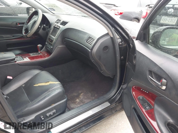 2006 Lexus GS 300 z VIN JTHBH96S365006934, wystawiony jako IAAI lot #42430200 z przebiegiem Nie podano mil oraz . Historia ofert i sprzedaży dostępna na DreamBid. Obrazek 5.