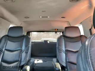 2019 Cadillac Escalade Luxury with VIN 1GYS3BKJ2KR115063, listed as a Copart auction lot 84330804 with 43,600 mi miles and Clean Title. Bid and sale history available at carsss.com. Image 10.
