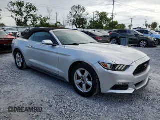 2015 Ford Mustang V6 z VIN 1FATP8EM2F5359953, wystawiony jako Copart lot #62701295 z przebiegiem 138 001 mil mil oraz Szkoda całkowita • Salvage title. Historia ofert i sprzedaży dostępna na DreamBid. Obrazek 4.