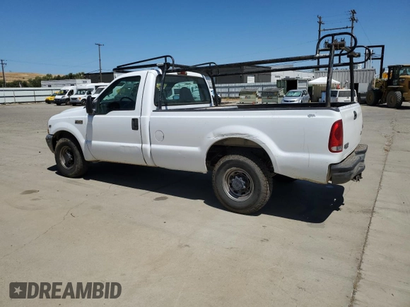2002 Ford Super Duty F-250 XL with VIN 1FTNF20L72EC58774, listed as a Copart auction lot 66731564 with 262,286 mi miles and Clean Title. Bid and sale history available at carsss.com. Image 2.