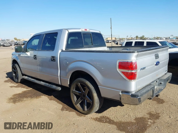 2014 Ford F-150 XL with VIN 1FTFW1CF5EKF26442, listed as a IAAI auction lot 41484912 with 195,263 mi miles. Bid and sale history available at carsss.com. Image 3.
