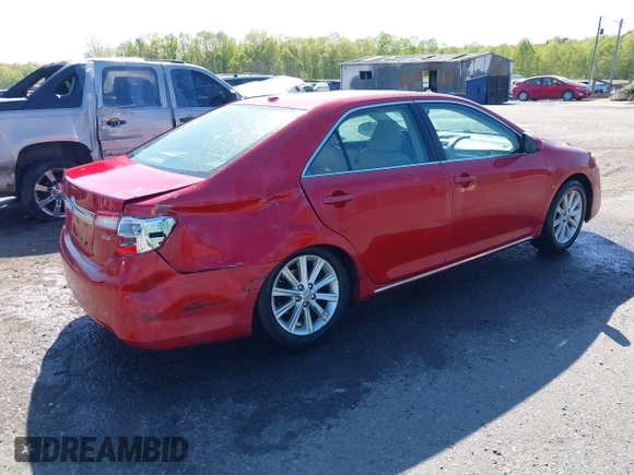 2012 Toyota Camry SE with VIN 4T1BK1FK2CU522980, listed as a IAAI auction lot 42048620 with 262,190 mi miles. Bid and sale history available at carsss.com. Image 4.