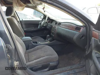 2008 Chevrolet Impala LS z VIN 2G1WB58K989205060, wystawiony jako IAAI lot #41964839 z przebiegiem 241 756 mil mil oraz . Historia ofert i sprzedaży dostępna na DreamBid. Obrazek 5.