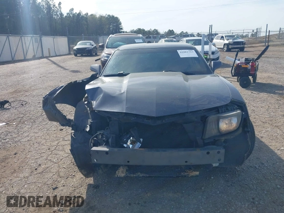 2011 Chevrolet Camaro 2LS с VIN 2G1FA1ED7B9145921, выставлен на аукционе IAAI как лот 41882713 с пробегом 222 577 миль миль и . История ставок и продаж доступна на DreamBid. Изображение 13.