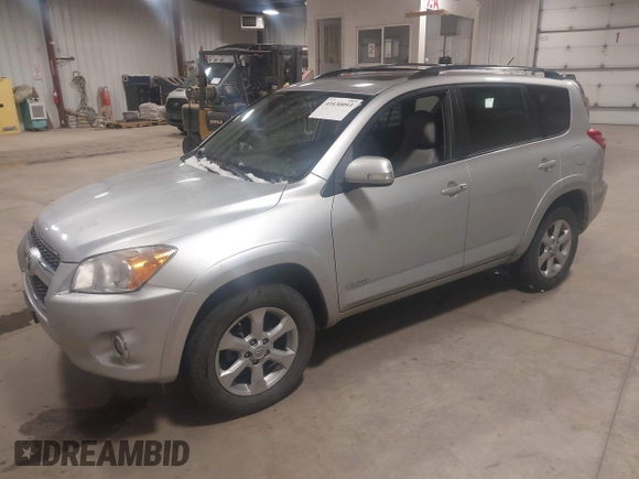 2009 Toyota RAV4 Ltd with VIN JTMBF31VX9D017204, listed as a IAAI auction lot 41630093 with 210,590 mi miles. Bid and sale history available at carsss.com. Image 17.