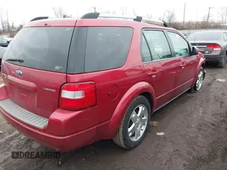 2007 Ford Freestyle Limited with VIN 1FMDK06167GA13554, listed as a IAAI auction lot 41555420 with 143,465 mi miles. Bid and sale history available at carsss.com. Image 4.