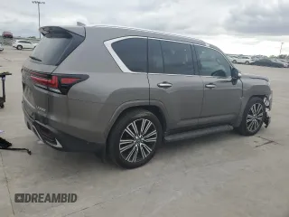 2024 Lexus LX 600 Luxury z VIN JTJGB7CX2R4052260, wystawiony jako Copart lot #50761565 z przebiegiem 15 400 mil mil oraz Szkoda całkowita • Salvage title. Historia ofert i sprzedaży dostępna na DreamBid. Obrazek 3.