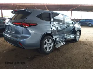 2024 Toyota Highlander LE with VIN 5TDKDRAH3RS051413, listed as a IAAI auction lot 42041267 with 33,210 mi miles and . Bid and sale history available at DreamBid. Image 4.