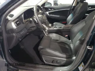 2023 Genesis G70 2.0T z VIN KMTG34TA3PU125824, wystawiony jako Copart lot #60723445 z przebiegiem Nie podano mil oraz Nie do naprawy • Non repairable. Historia ofert i sprzedaży dostępna na DreamBid. Obrazek 7.