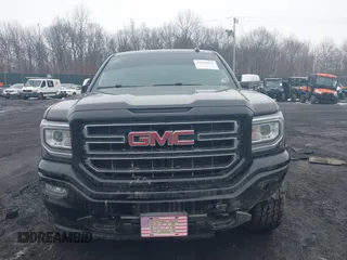 2018 GMC Sierra 1500 SLE z VIN 3GTU2MEC8JG249701, wystawiony jako IAAI lot #41556135 z przebiegiem 87 657 mil mil oraz . Historia ofert i sprzedaży dostępna na DreamBid. Obrazek 12.