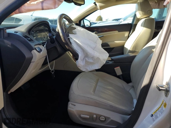 2017 Buick Regal Premium II with VIN 2G4GR5GX1H9125512, listed as a Copart auction lot 81146814 with 69,692 mi miles and Salvage Title. Bid and sale history available at carsss.com. Image 7.