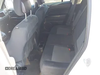2014 Jeep Patriot Latitude with VIN 1C4NJPFA8ED550221, listed as a IAAI auction lot 41919419 with 185,386 mi miles and . Bid and sale history available at carsss.com. Image 8.