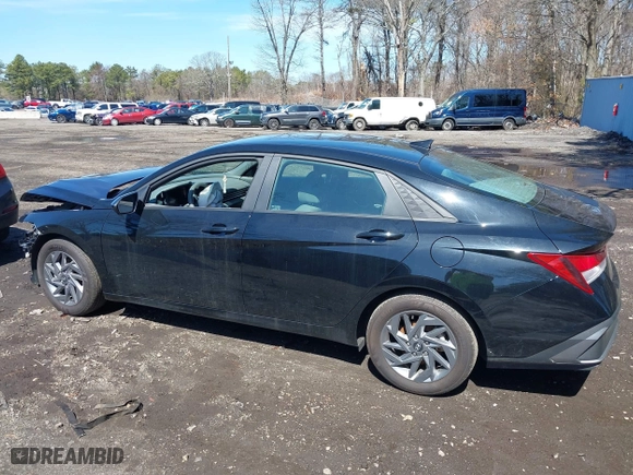 2024 Hyundai Elantra SEL with VIN KMHLM4DG8RU696480, listed as a IAAI auction lot 41882965 with 11,259 mi miles. Bid and sale history available at carsss.com. Image 14.