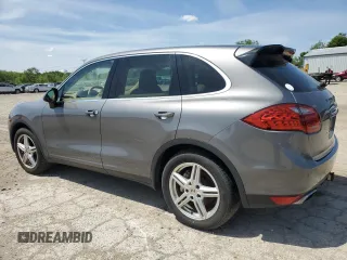 2012 Porsche Cayenne S с VIN WP1AB2A23CLA44604, выставлен на аукционе Copart как лот 58146455 с пробегом 370 299 миль миль и Списание • Salvage title. История ставок и продаж доступна на DreamBid. Изображение 2.