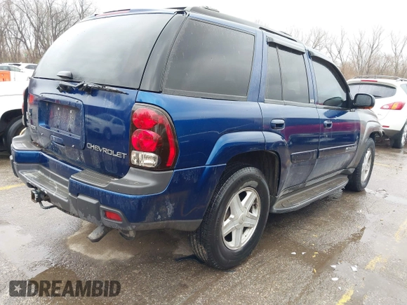 2002 Chevrolet TrailBlazer LTZ with VIN 1GNDT13S422164734, listed as a IAAI auction lot 41815241 with 227,928 mi miles and . Bid and sale history available at DreamBid. Image 4.