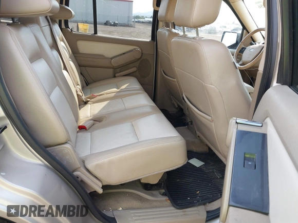 2007 Ford Explorer XLT with VIN 1FMEU73E57UB71075, listed as a IAAI auction lot 40616185 with 160,370 mi miles and . Bid and sale history available at DreamBid. Image 8.