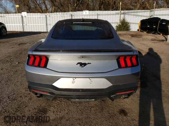 2024 Ford Mustang EcoBoost z VIN 1FA6P8TH9R5108998, wystawiony jako Copart lot #51508735 z przebiegiem 28 966 mil mil oraz Nie do naprawy • Non repairable. Historia ofert i sprzedaży dostępna na DreamBid. Obrazek 6.