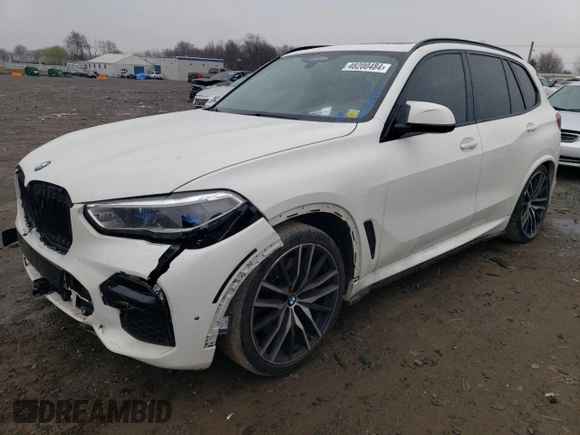 2020 BMW X5 M50i with VIN 5UXJU4C03L9C29527, listed as a Copart auction lot 48200484 with 83,721 mi miles. Bid and sale history available at carsss.com. Image 1.
