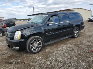 2014 Cadillac Escalade ESV Premium z VIN 1GYS3JEFXER156322, wystawiony jako Copart lot #79808204 z przebiegiem 209 892 mil mil oraz Szkoda całkowita • Salvage title. Historia ofert i sprzedaży dostępna na DreamBid. Obrazek 1.