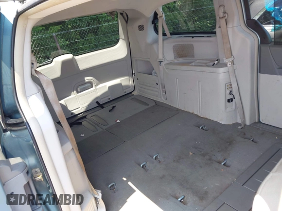 2008 Chrysler Town & Country Touring with VIN 2A8HR54P28R760003, listed as a IAAI auction lot 42464375 with 154,354 mi miles and . Bid and sale history available at DreamBid. Image 8.