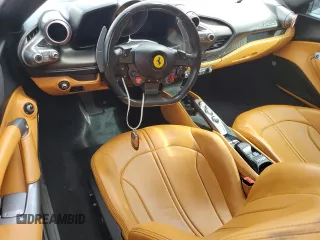 2023 Ferrari F8 с VIN ZFF93LMA0P0290397, выставлен на аукционе Copart как лот 69722964 с пробегом Не указан миль и Списание • Salvage title. История ставок и продаж доступна на DreamBid. Изображение 8.