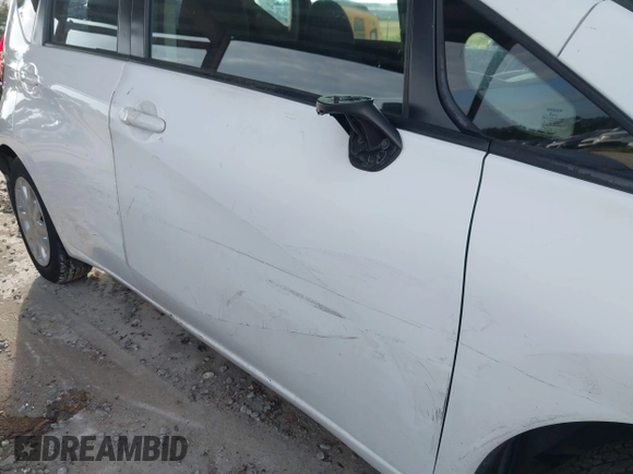 2016 Nissan Note S with VIN 3N1CE2CP7GL400396, listed as a IAAI auction lot 42518464 with 97,894 mi miles and . Bid and sale history available at DreamBid. Image 6.