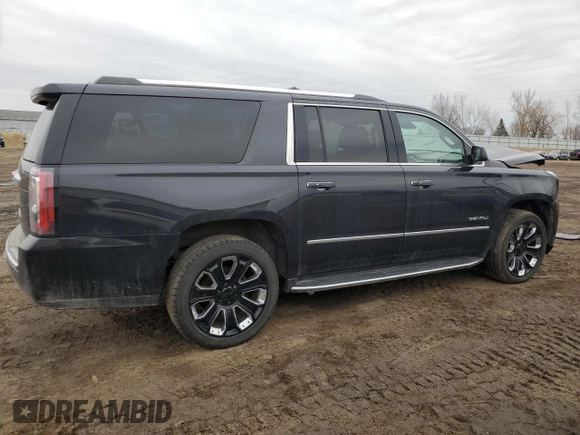 2020 GMC Yukon XL Denali with VIN 1GKS2HKJ2LR209302, listed as a Copart auction lot 45894325 with 161,098 mi miles and Salvage Title. Bid and sale history available at carsss.com. Image 3.