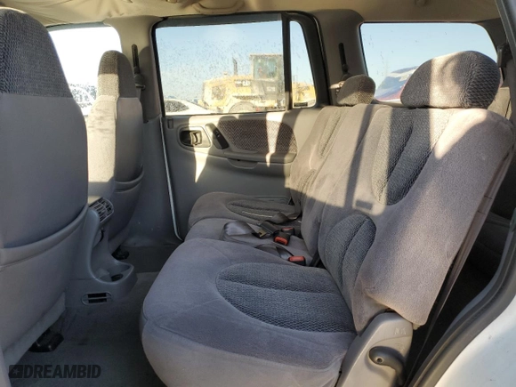 1999 Dodge Durango with VIN 1B4HR28Y0XF585214, listed as a Copart auction lot 77665824 with 126,150 mi miles and Salvage Title. Bid and sale history available at carsss.com. Image 11.