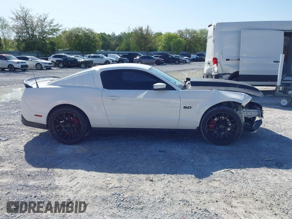 2011 Ford Mustang GT with VIN 1ZVBP8CF4B5164941, listed as a IAAI auction lot 41989989 with 95,322 mi miles. Bid and sale history available at carsss.com. Image 13.