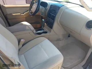 2008 Ford Explorer XLT with VIN 1FMEU73E78UA94422, listed as a IAAI auction lot 41888911 with 253,932 mi miles. Bid and sale history available at carsss.com. Image 5.