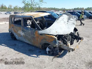 2017 Kia Soul with VIN KNDJN2A26H7488973, listed as a IAAI auction lot 41780537 with 1 mi miles. Bid and sale history available at carsss.com. Image 1.