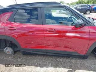 2021 Chevrolet TrailBlazer RS with VIN KL79MTSL1MB075253, listed as a IAAI auction lot 39594427 with 17,830 mi miles. Bid and sale history available at carsss.com. Image 13.