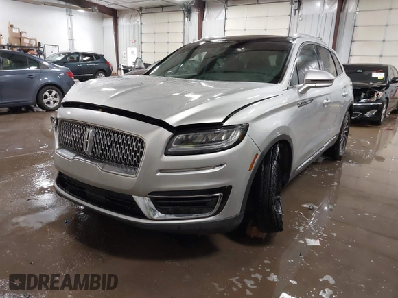 2019 Lincoln Nautilus Reserve with VIN 2LMPJ6L96KBL18957, listed as a IAAI auction lot 41563412 with 62,539 mi miles and . Bid and sale history available at DreamBid. Image 17.