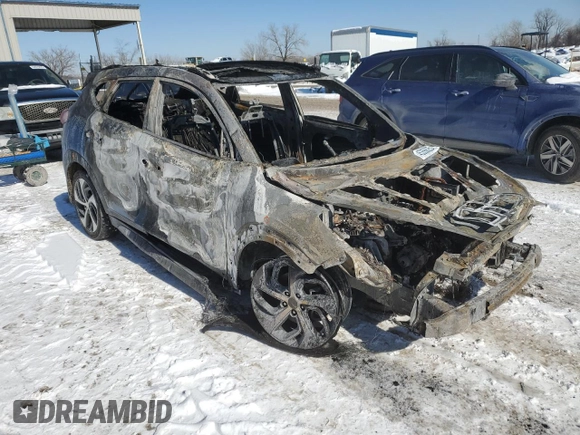 2016 Hyundai Tucson Limited z VIN KM8J33A24GU203744, wystawiony jako Copart lot #45355625 z przebiegiem Nie podano mil oraz Szkody całkowita. Historia ofert i sprzedaży dostępna na DreamBid. Obrazek 4.