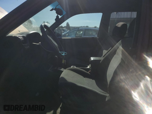 2001 Isuzu Rodeo S with VIN 4S2CK58W014302125, listed as a Copart auction lot 76425614 with 204,350 mi miles and Salvage title. Bid and sale history available at DreamBid. Image 7.