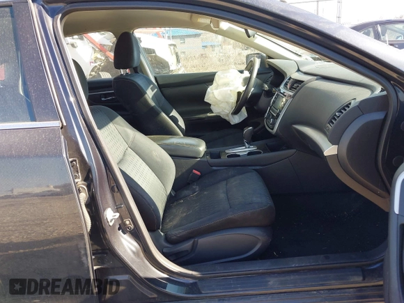 2018 Nissan Altima SR with VIN 1N4AL3AP9JC239996, listed as a IAAI auction lot 41822378 with 118,690 mi miles and . Bid and sale history available at carsss.com. Image 5.