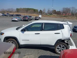 2024 Jeep Compass Sport with VIN 3C4NJDAN4RT108867, listed as a IAAI auction lot 41627727 with 19,236 mi miles. Bid and sale history available at carsss.com. Image 14.
