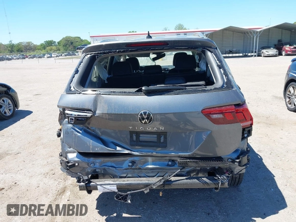 2024 Volkswagen Tiguan SE with VIN 3VVNB7AX6RM161369, listed as a IAAI auction lot 41888229 with 5,173 mi miles and . Bid and sale history available at DreamBid. Image 16.