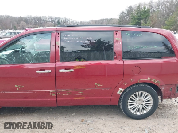 2014 Chrysler Town & Country Touring L with VIN 2C4RC1CGXER307492, listed as a IAAI auction lot 42021290 with 98,845 mi miles and . Bid and sale history available at carsss.com. Image 14.