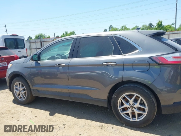 2024 Ford Edge SEL with VIN 2FMPK4J90RBA99942, listed as a IAAI auction lot 42009947 with 1 mi miles. Bid and sale history available at carsss.com. Image 13.
