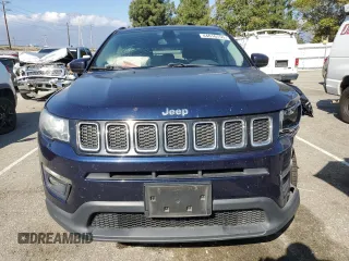 2020 Jeep Compass Altitude with VIN 3C4NJCBB4LT105392, listed as a Copart auction lot 44616755 with 196,044 mi miles and Clean Title. Bid and sale history available at carsss.com. Image 5.