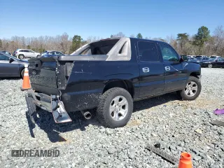 2005 Chevrolet Avalanche LS with VIN 3GNEC12Z65G128462, listed as a Copart auction lot 50082935 with 221,440 mi miles and Salvage title. Bid and sale history available at DreamBid. Image 3.