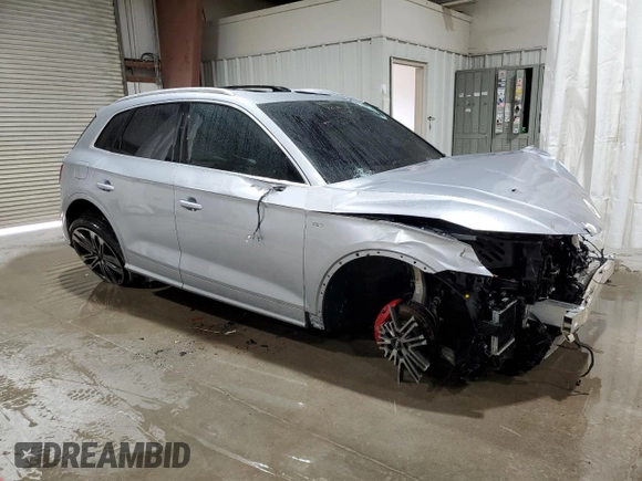 2018 Audi SQ5 Premium Plus with VIN WA1A4AFY7J2151817, listed as a Copart auction lot 80998964 with 51,759 mi miles and Salvage Title. Bid and sale history available at DreamBid. Image 4.