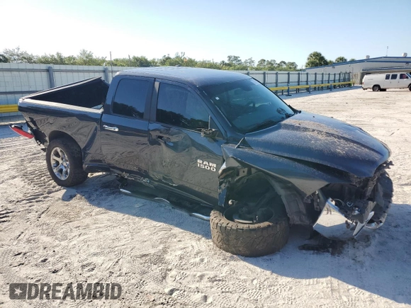 2018 Ram 1500 SLT z VIN 1C6RR6GT9JS104936, wystawiony jako Copart lot #52695115 z przebiegiem 74 496 mil mil oraz Szkody całkowita. Historia ofert i sprzedaży dostępna na DreamBid. Obrazek 4.