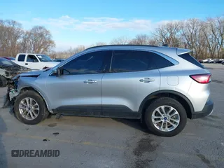 2020 Ford Escape SE with VIN 1FMCU9G67LUC23547, listed as a IAAI auction lot 41070986 with 46,120 mi miles and . Bid and sale history available at DreamBid. Image 14.