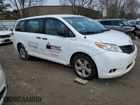 2013 Toyota Sienna L с VIN 5TDZK3DC6DS315122, выставлен на аукционе Copart как лот 47453125 с пробегом 161 106 миль миль и На запчасти • Non repairable. История ставок и продаж доступна на DreamBid. Изображение 4.