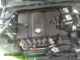 2011 Volkswagen Jetta SEL z VIN 3VWLX7AJ6BM307484, wystawiony jako IAAI lot #38965584 z przebiegiem 137 048 mil mil oraz . Historia ofert i sprzedaży dostępna na DreamBid. Obrazek 10.