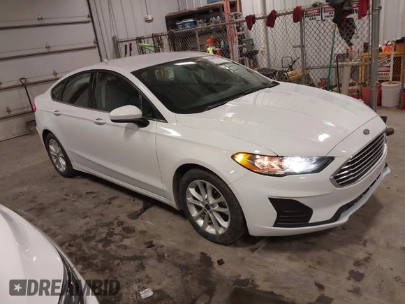 2019 Ford Fusion SE with VIN 3FA6P0H78KR210183, listed as a IAAI auction lot 41489110 with 139,615 mi miles. Bid and sale history available at carsss.com. Image 1.