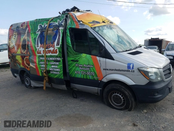 2014 Mercedes-Benz Sprinter with VIN WD3BE7DC8E5837543, listed as a Copart auction lot 63895324 with Not Provided miles and Salvage Title. Bid and sale history available at DreamBid. Image 4.